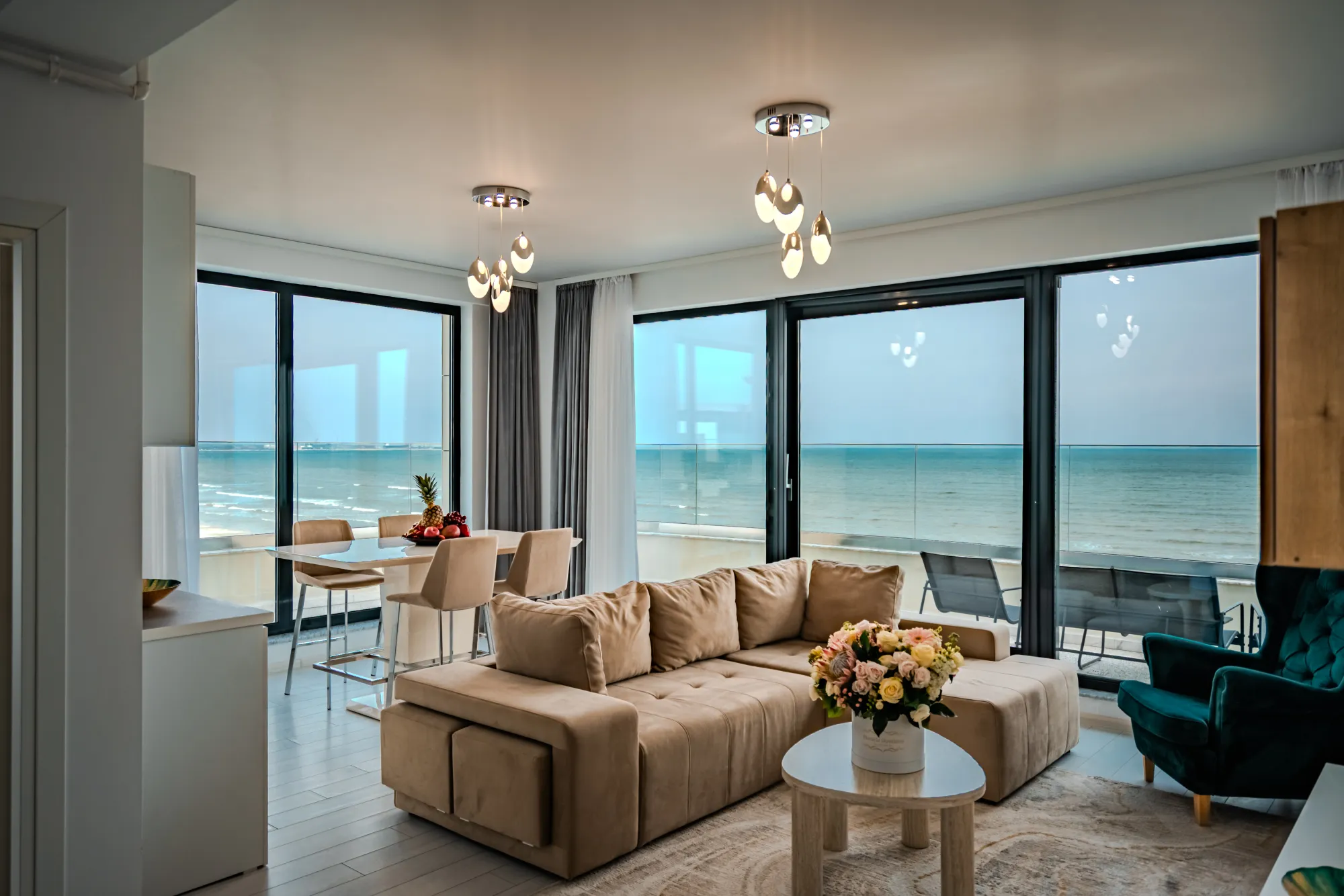 Apartament de 2 camere cu vedere la mare — Building Ștefan, Mamaia Nord